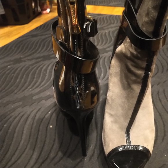 Gianmarco Lorenzi grey Suede and black Patent leather open toe bootie - Picture 4 of 10